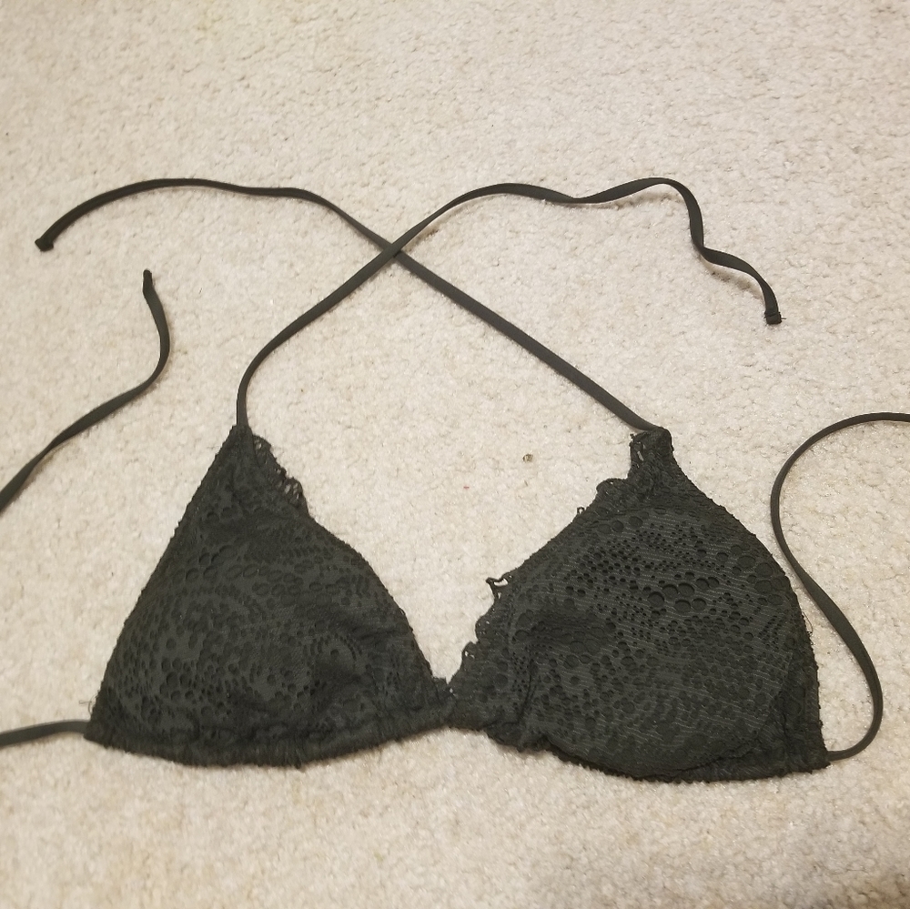 Sting bikini top